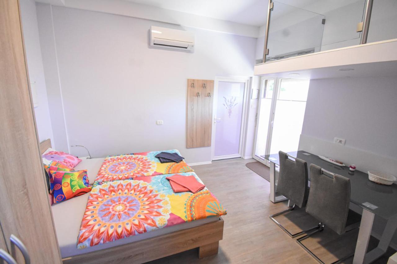 Apartmaji Sobe Zvezda Pobegi Buitenkant foto