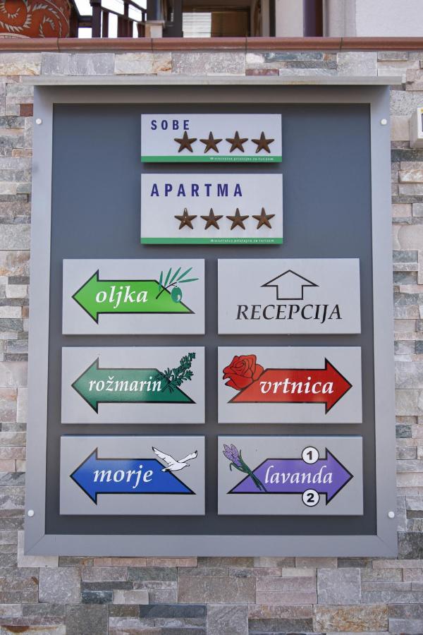 Apartmaji Sobe Zvezda Pobegi Buitenkant foto