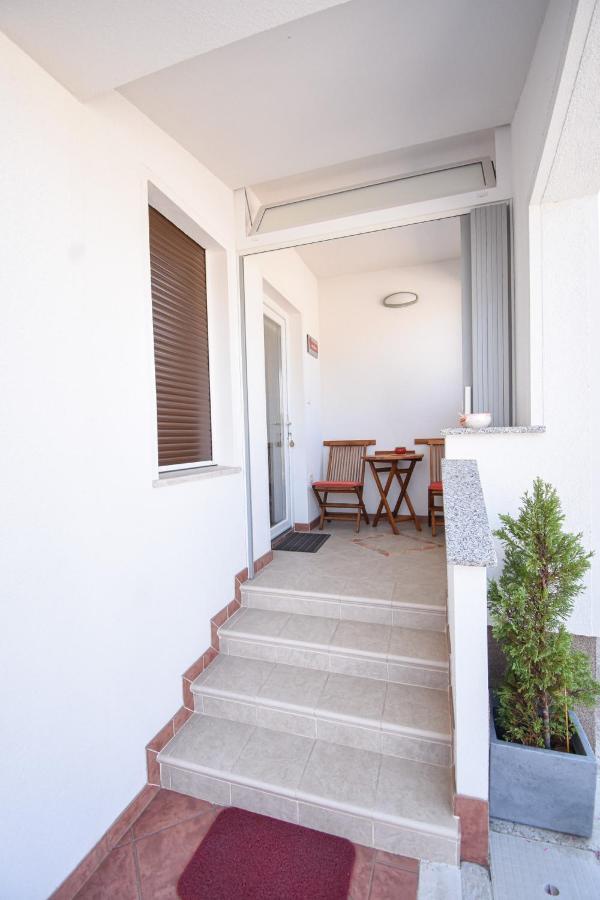 Apartmaji Sobe Zvezda Pobegi Buitenkant foto