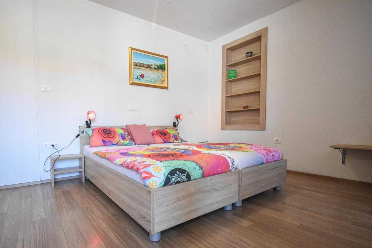 Apartmaji Sobe Zvezda Pobegi Buitenkant foto