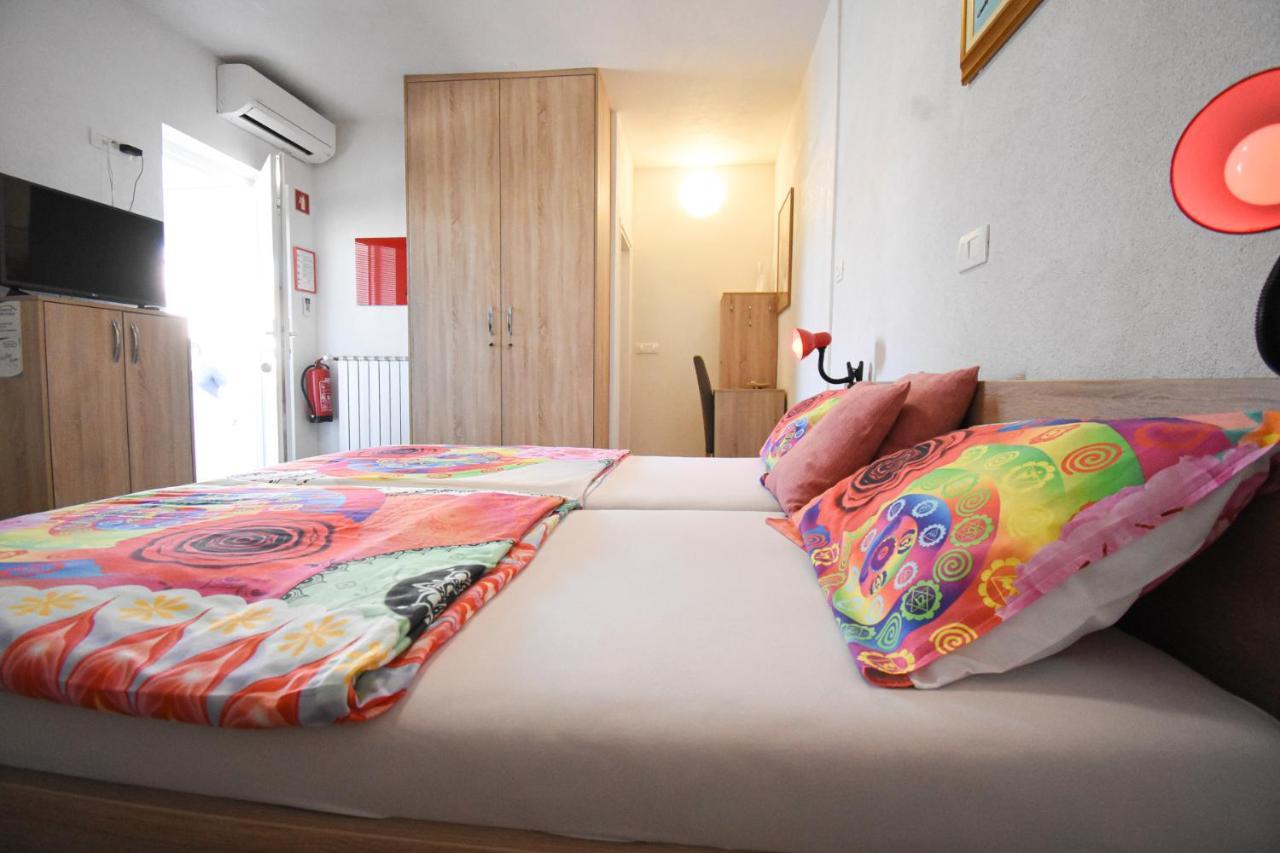 Apartmaji Sobe Zvezda Pobegi Buitenkant foto