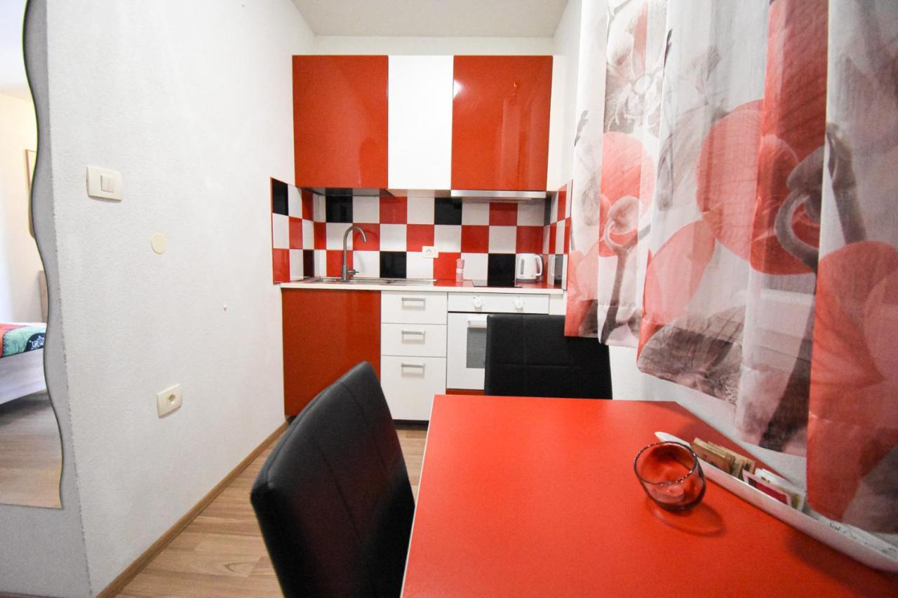 Apartmaji Sobe Zvezda Pobegi Buitenkant foto