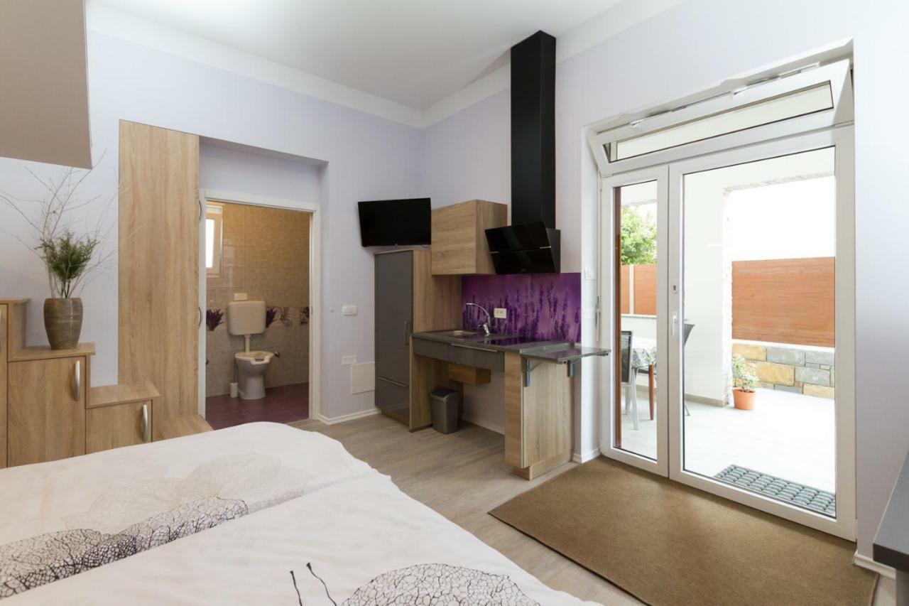 Apartmaji Sobe Zvezda Pobegi Buitenkant foto